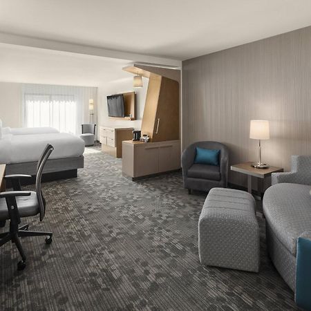 Courtyard By Marriott Seattle Northgate Hotel Eksteriør billede