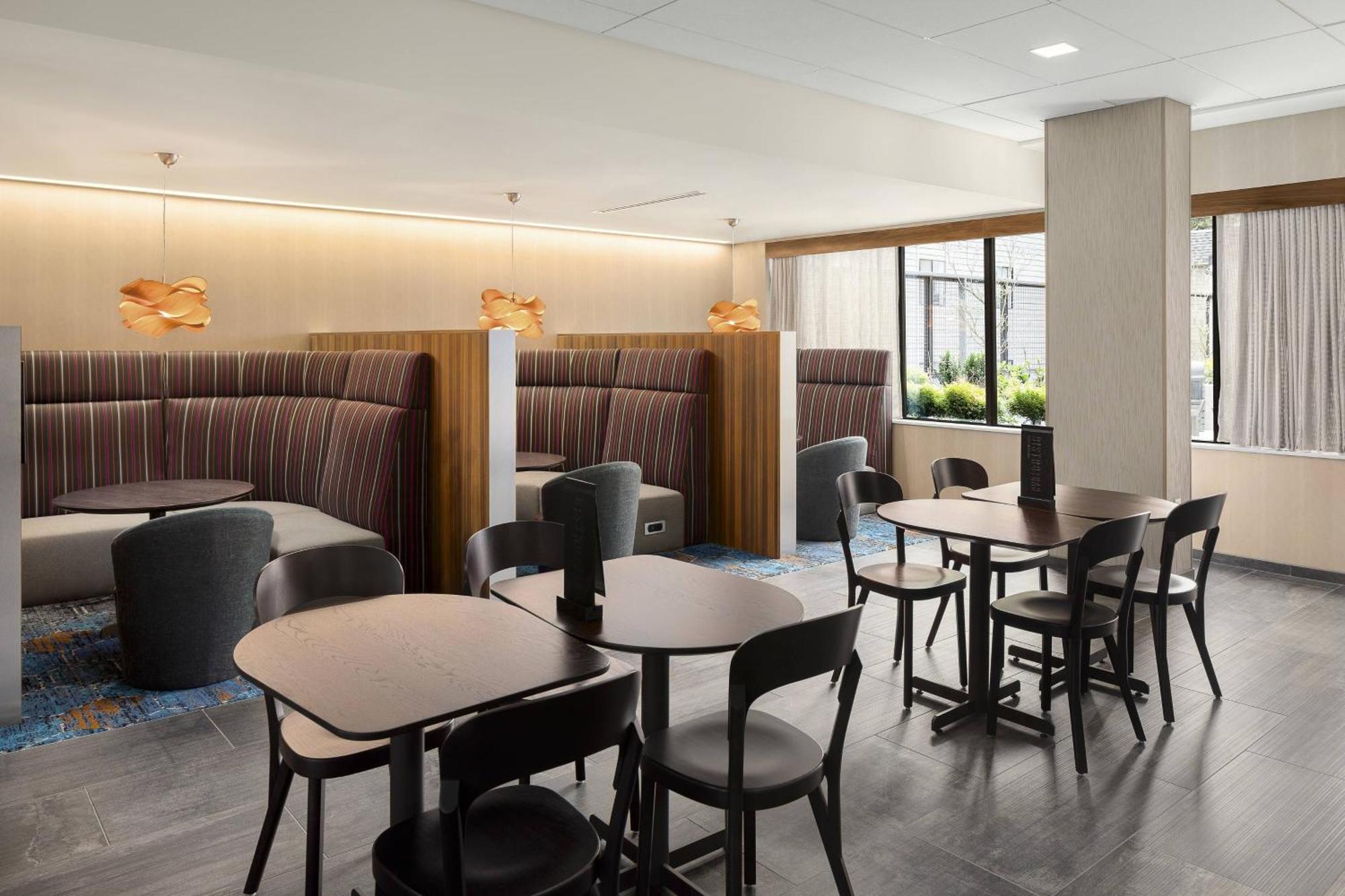 Courtyard By Marriott Seattle Northgate Hotel Eksteriør billede